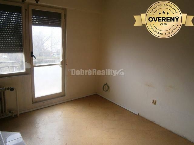 Dobré reality ponúkajú Rodinný dom v centre mesta Hurbanovo na predaj