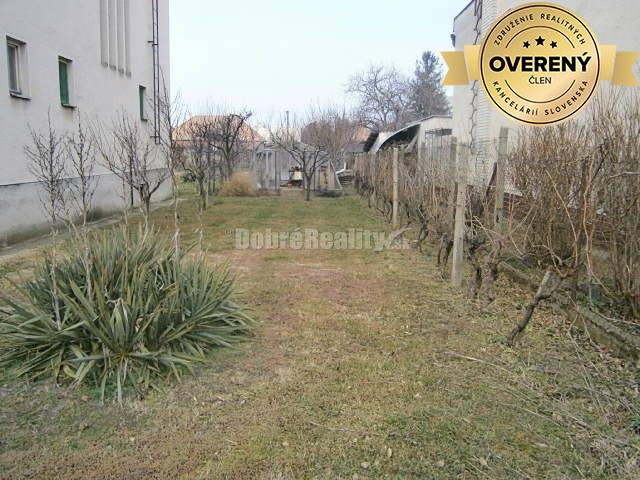 Dobré reality ponúkajú Rodinný dom v centre mesta Hurbanovo na predaj