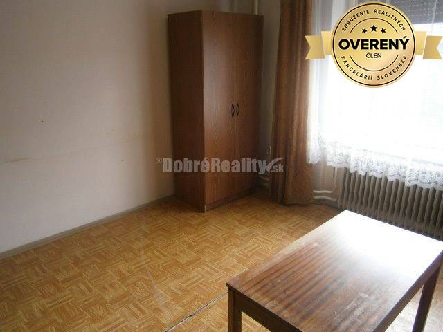 Dobré reality ponúkajú Rodinný dom v centre mesta Hurbanovo na predaj