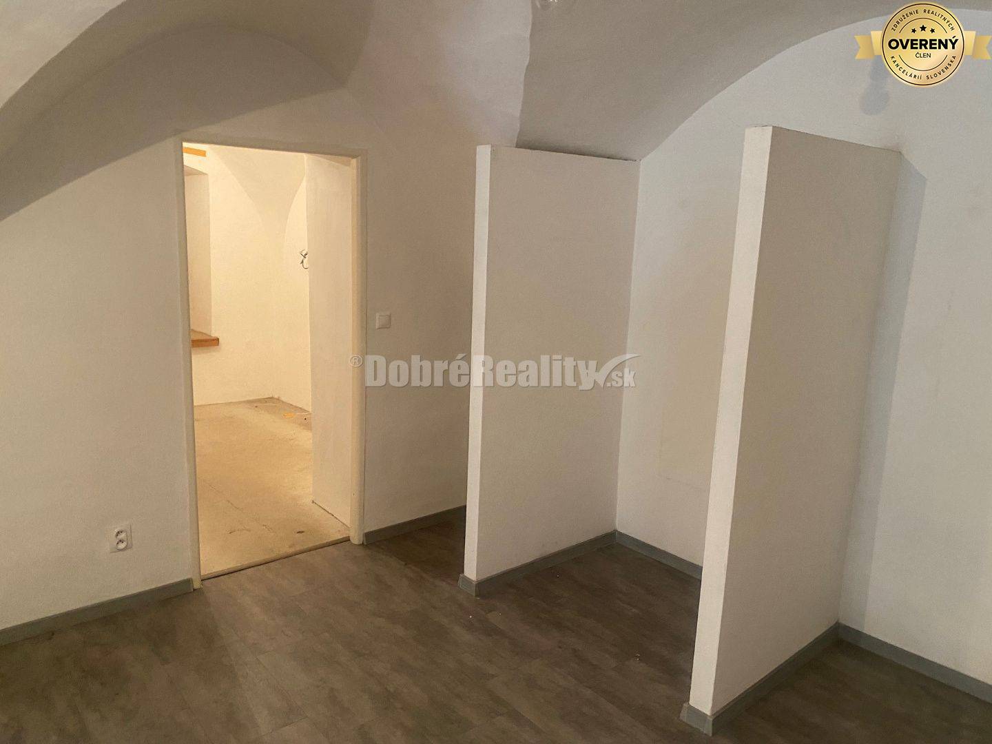 PRENÁJOM: Obchodné priestory Banská Štiavnica