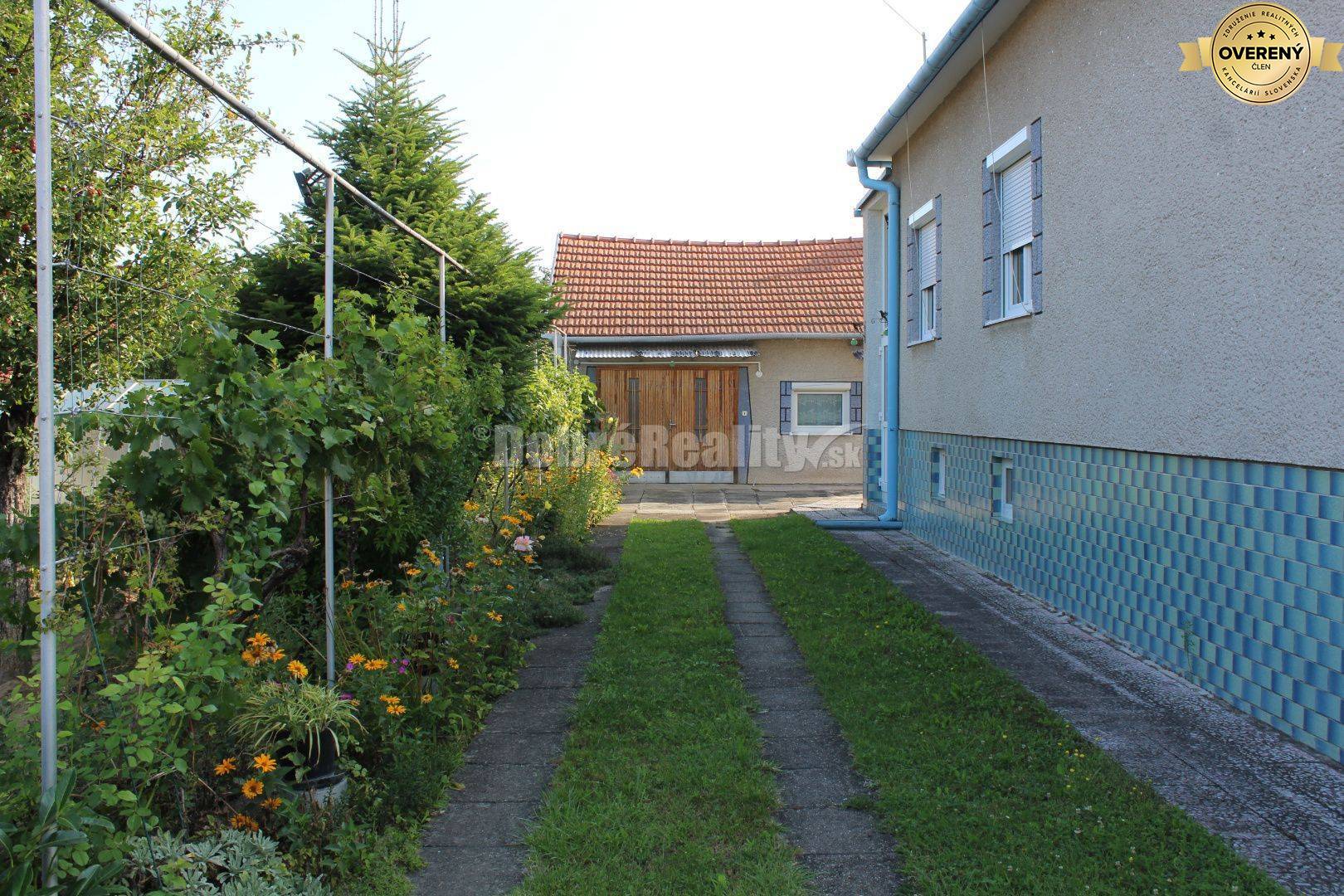 PREDAJ : Rodinný dom Zlaté Moravce