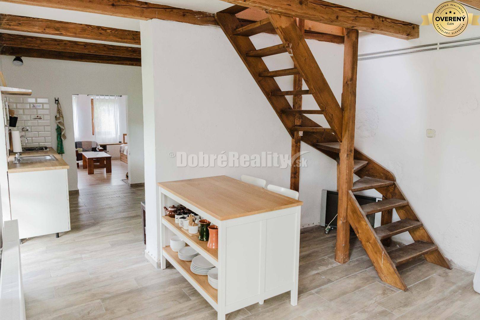 Dobré Reality- Sebestačný vidiecky areál s možnosťou rozdelenia na 2 s