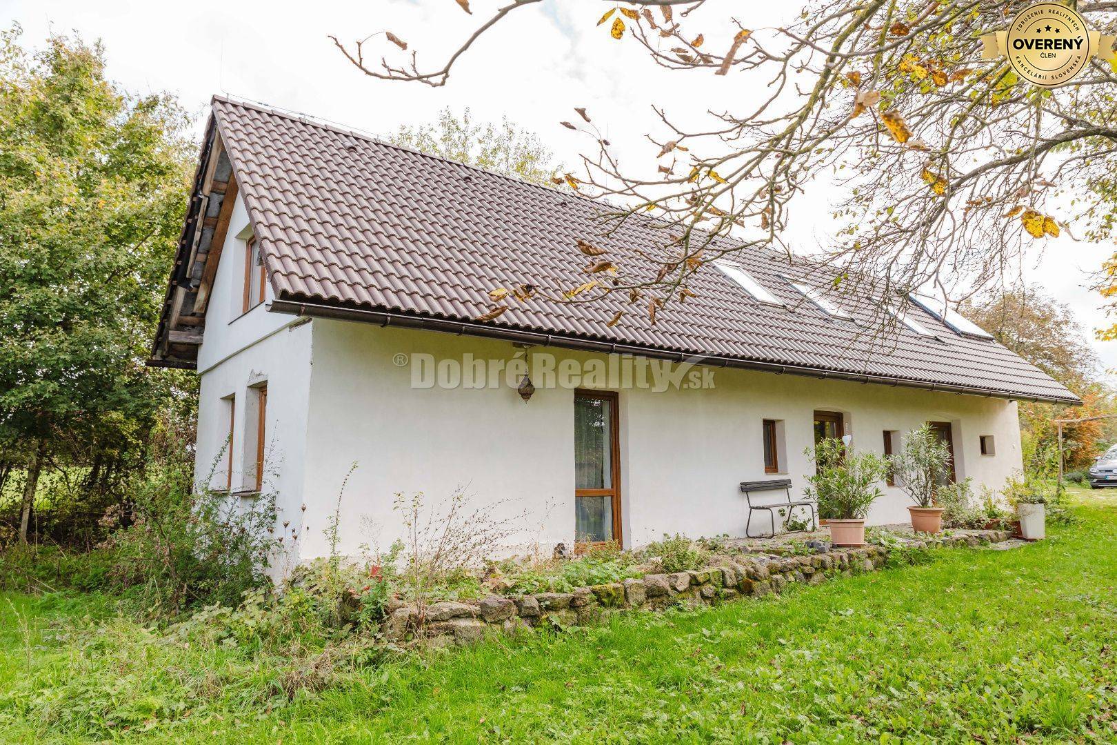 Dobré Reality- Sebestačný vidiecky areál s možnosťou rozdelenia na 2 s