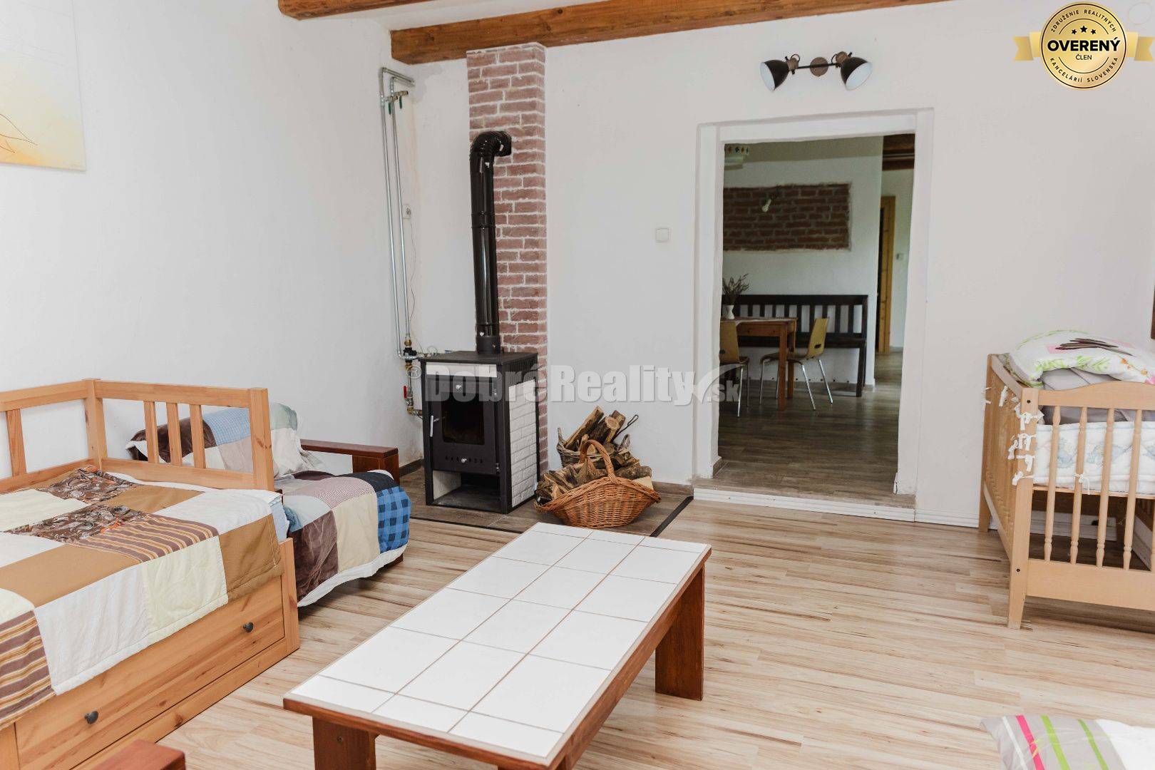 Dobré Reality- Sebestačný vidiecky areál s možnosťou rozdelenia na 2 s