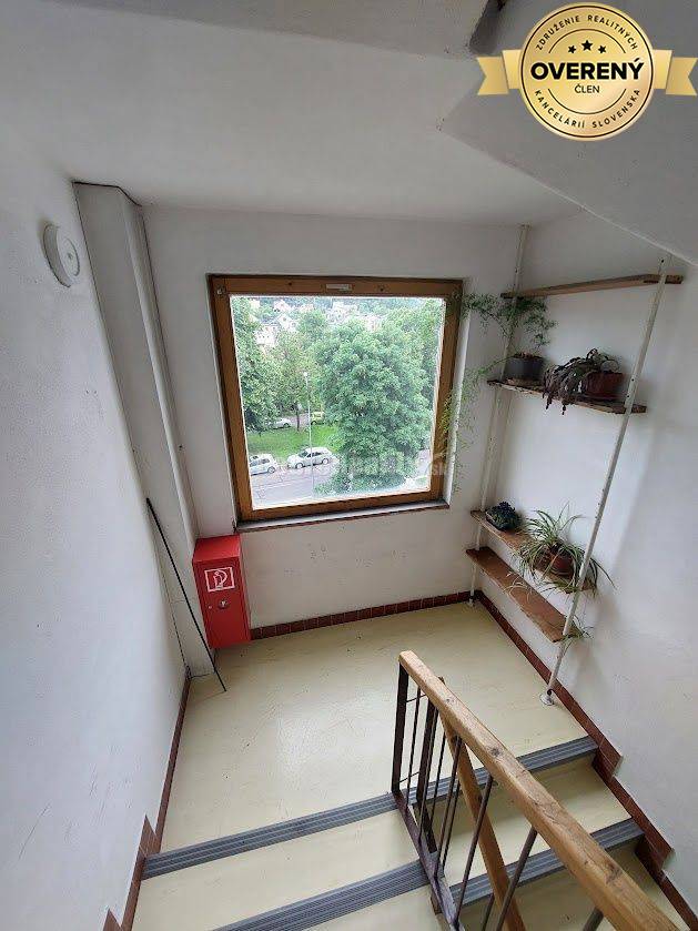 DOBRÉ REALITY - Na predaj, zariadený 1-i, byt, Necpaly-rezervovaný!