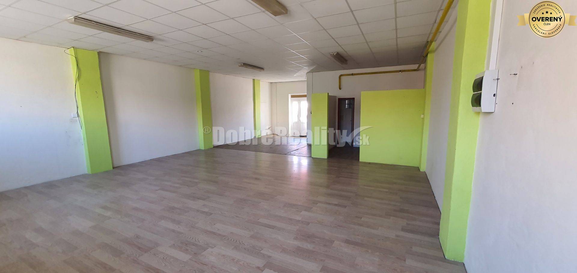 DOBRÉ REALITY Vám ponúkajú na prenájom obchodný priestor v spoločnom a
