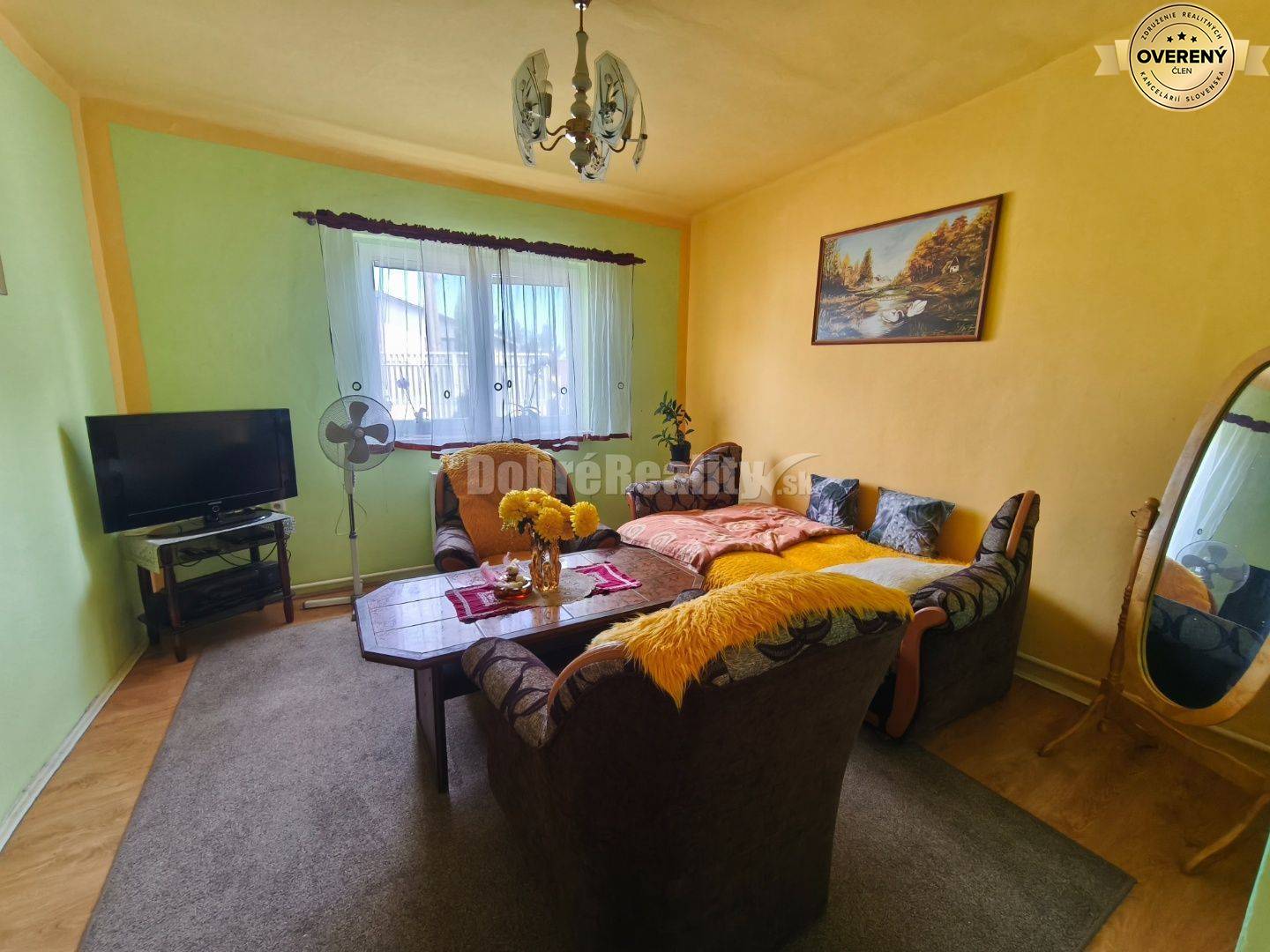 Zachovalý 3 izbový domček v Seliciach k okamžitému nasťahovaniu .