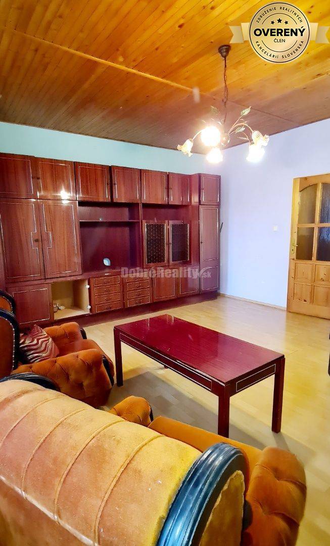 Dobré reality - znížená cena RD s veľkým pozemkom 2455 m2 v kľudnej ča