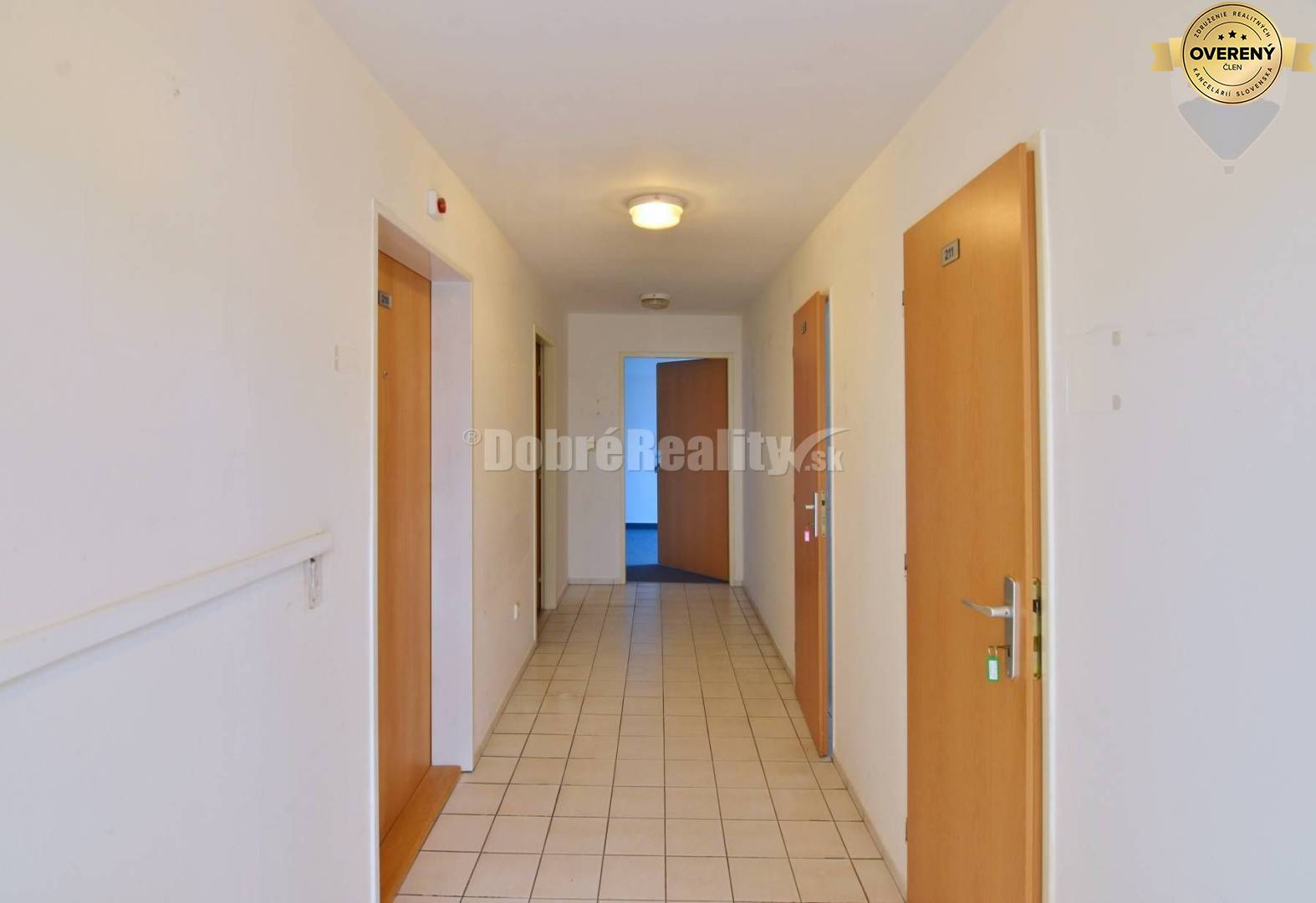 DOBRÉ REALITY - Prevádzkové a obchodné priestory na prenájom na Námest