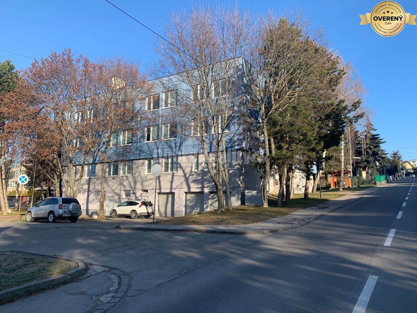 DOBRÉ REALITY - Priestory / kancelárie na prenájom, 15, 20, 30, 50 m2,