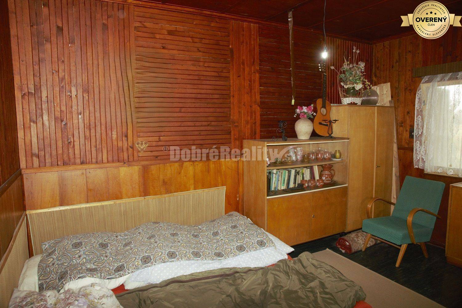 DOBRÉ REALITY - Sympatická rekreačná chatka so záhradou na predaj
