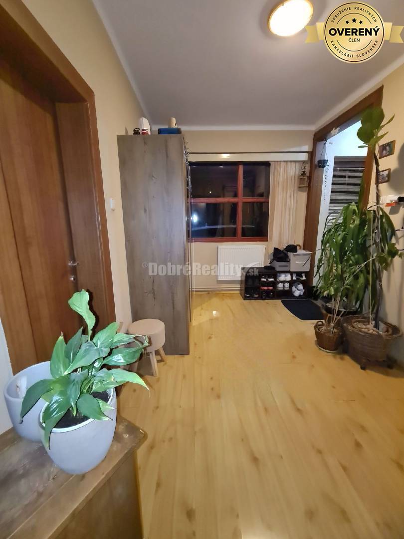 Znížená cena-centrum mesta - priestanný dvojpodlažný dom 176m2 úžitkov