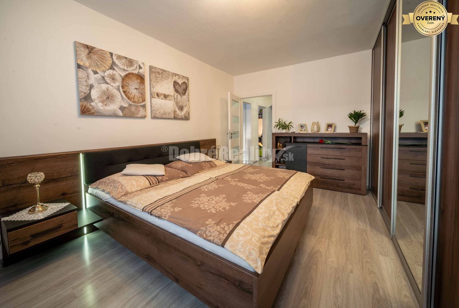 EXKLUZÍVNE 4-IZBOVÝ BYT 84m2 - ZNÍŽENÁ CENA plus DOHODA