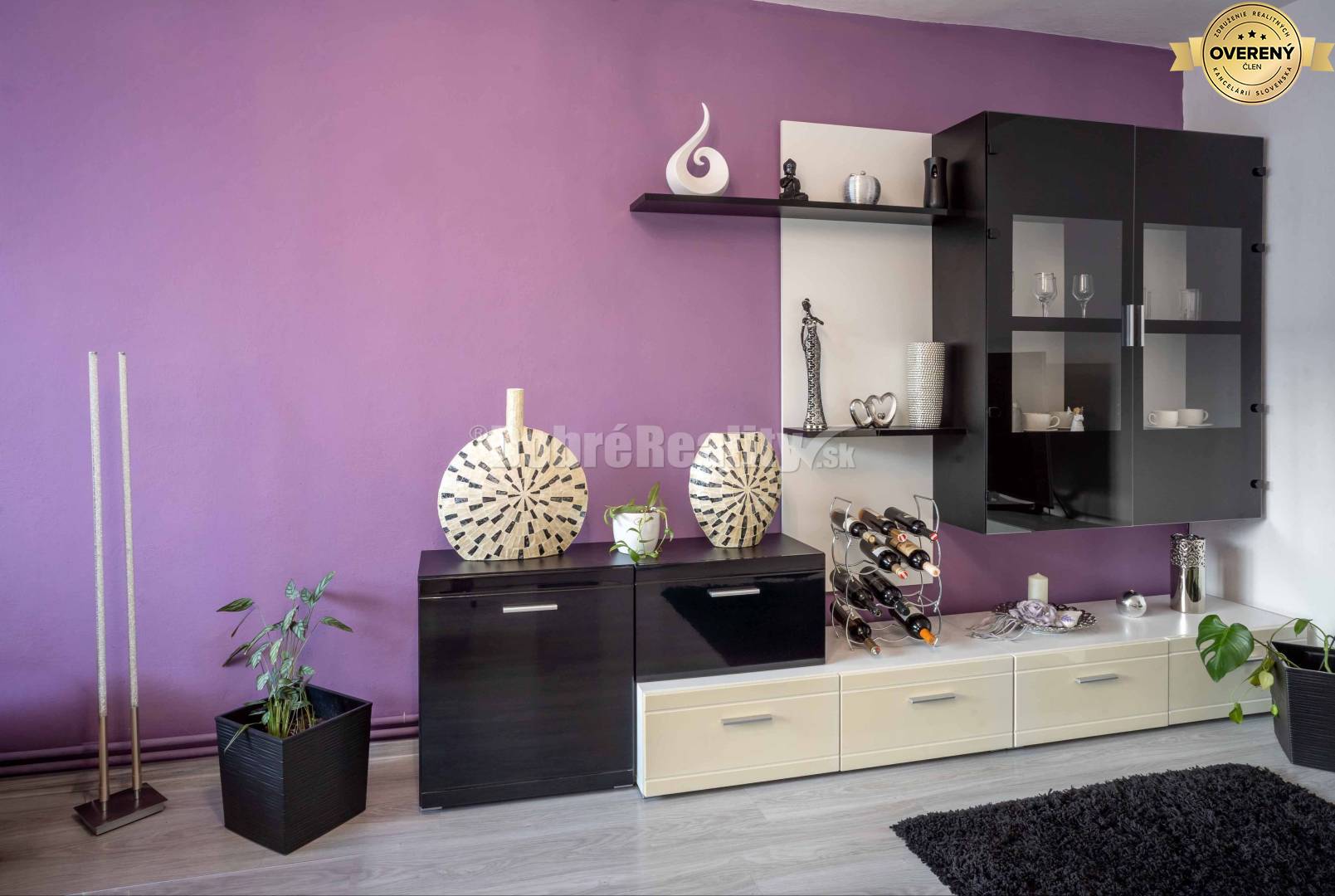 EXKLUZÍVNE NA PREDAJ - veľký 4-izbový byt na Vodárenskej ulici