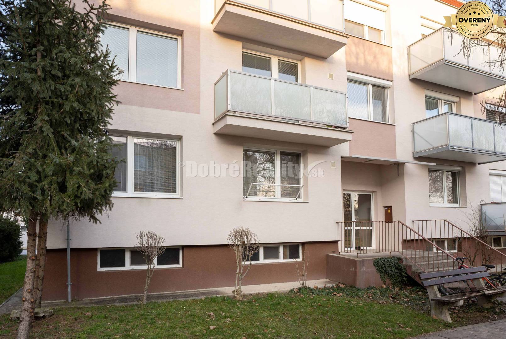 EXKLUZÍVNE 4-IZBOVÝ BYT 84m2 - ZNÍŽENÁ CENA plus DOHODA