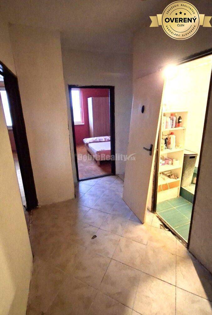 Trojizbový byt v Seredi na PREDAJ