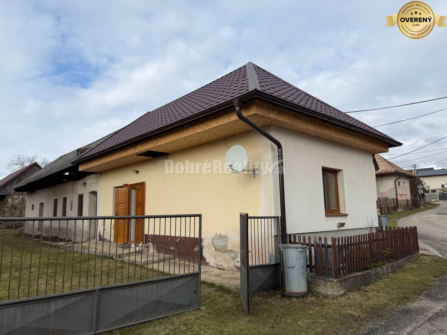 Ponúkame Vám na predaj chalupu/RD v krásnej podhorskej obci Seč.