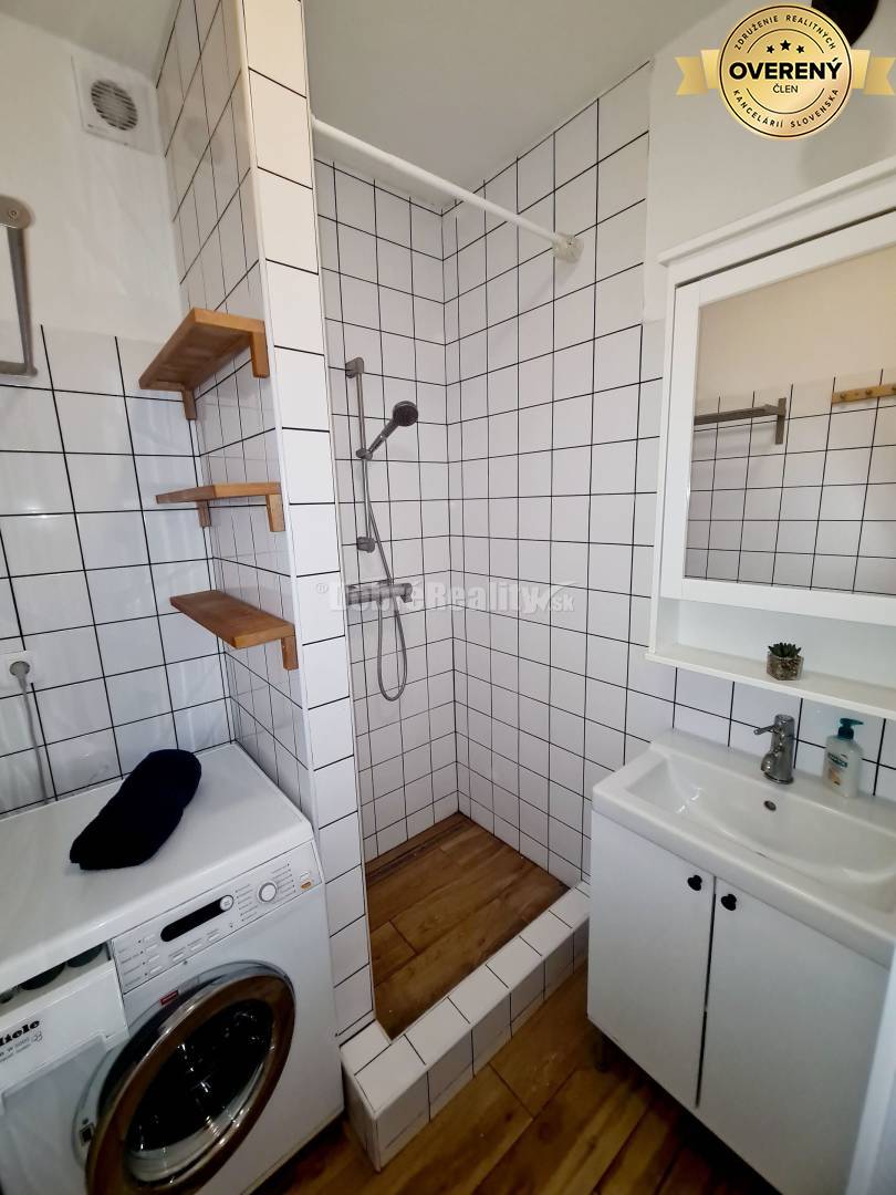 REZERVOVANÉ - na predaj 2-izb,.byt 57m2, kompletná rekonštrukcia, CEN