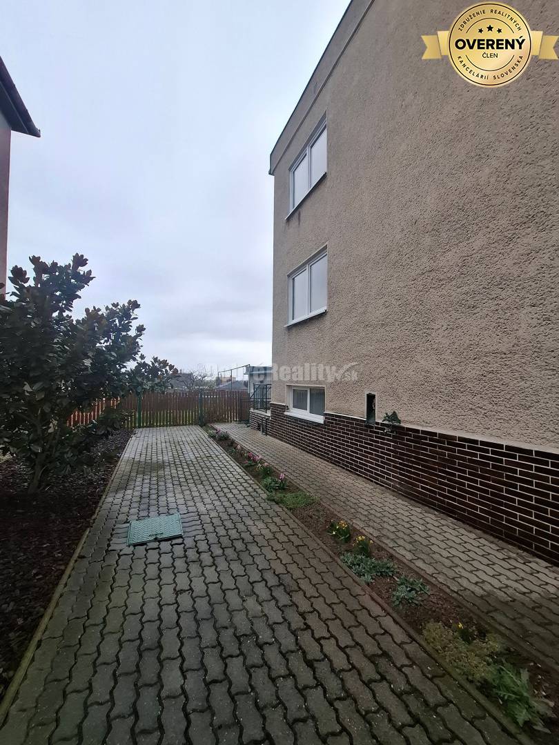 Exkluzívne u nás- na predaj RD vo Dvoroch nad Žitavou