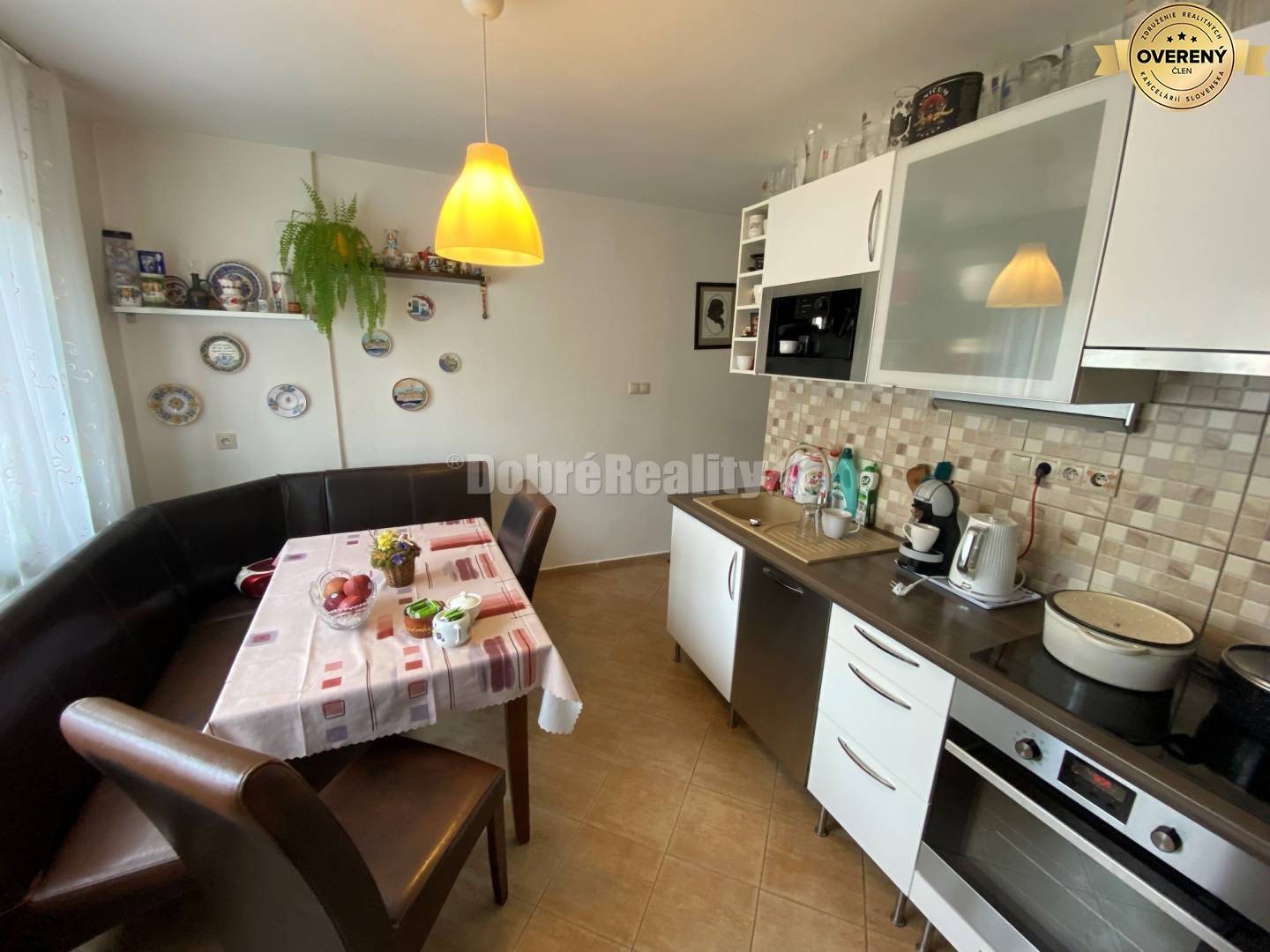 DOBRÉ REALITY ponúkajú na predaj krásny 4-izbový byt v tichej lokalite