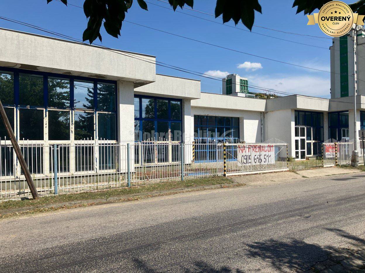 RK Dobré reality predáva polyfunkčný objekt v Hurbanove.