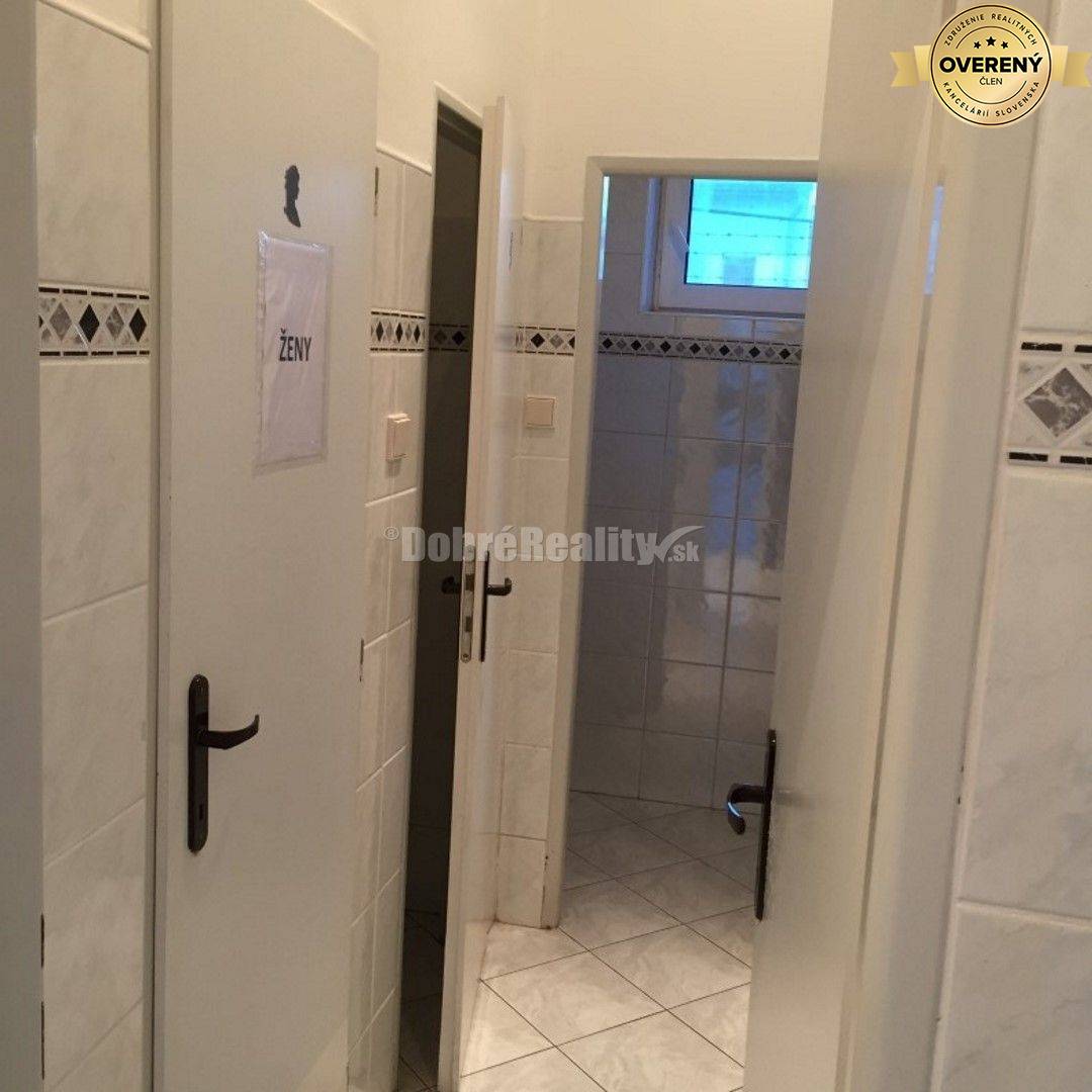 RK Dobré reality predáva polyfunkčný objekt v Hurbanove.