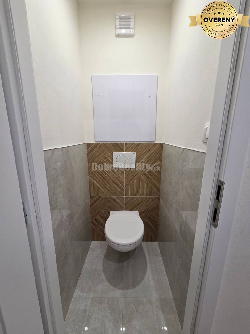 3 izbový byt na Starom Sídlisku o výmere 74m2.