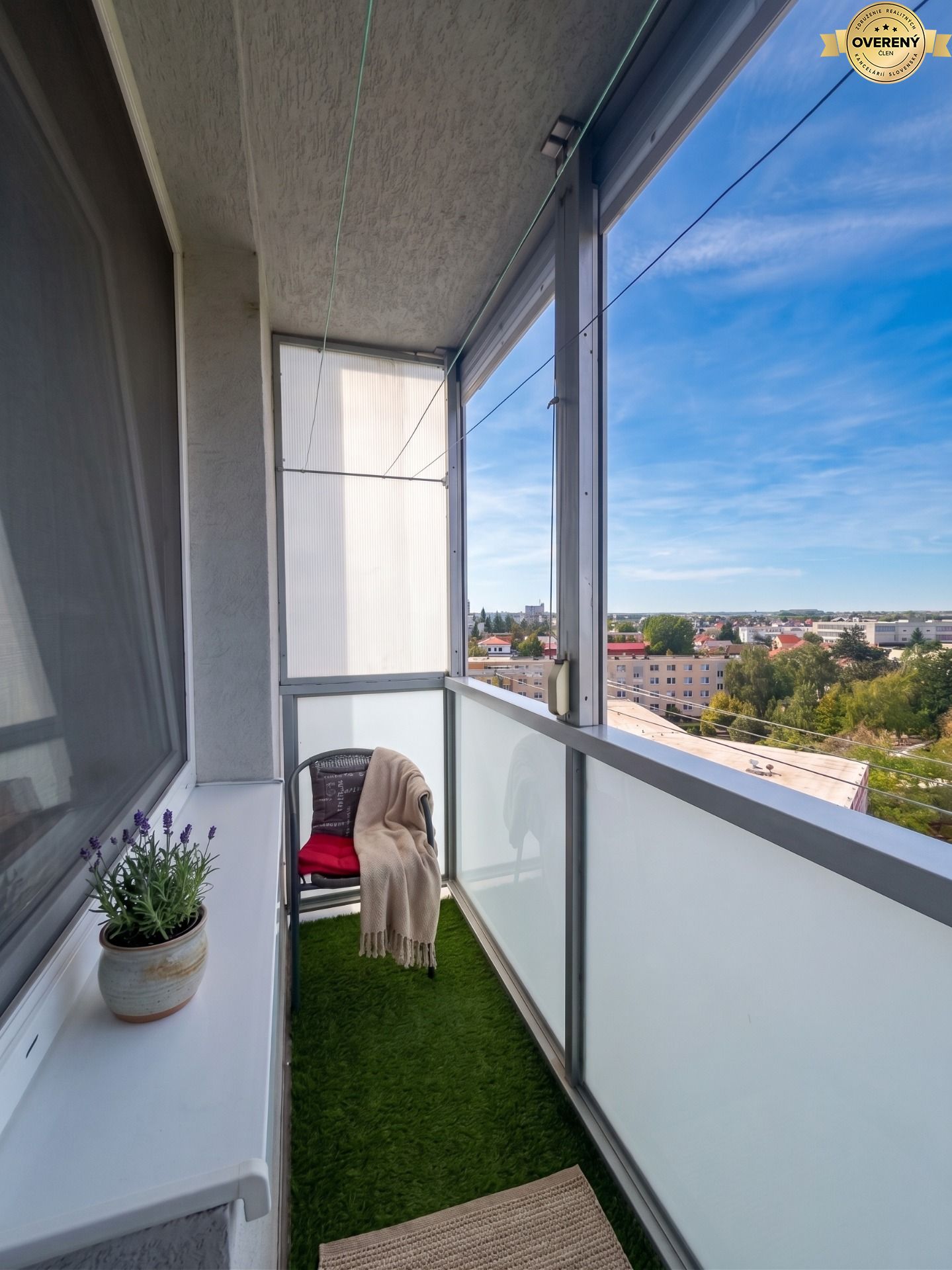 balkon vyhlad - 3IB.jpg