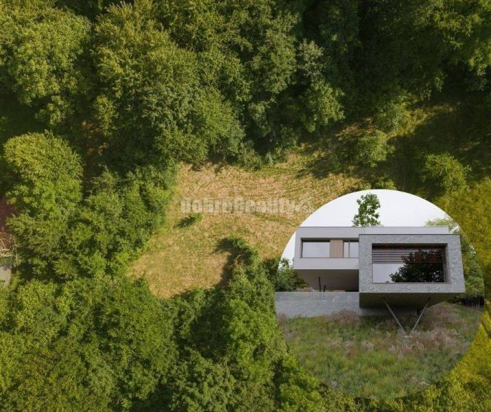 PREDAJ: Pozemok pre výstavbu rodinného domu, 820 m2, Nová Baňa - Vinič