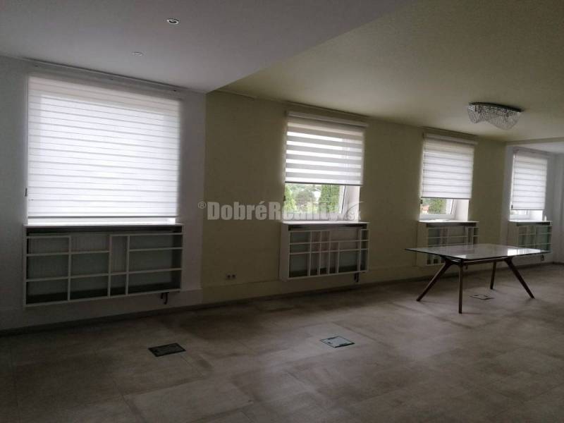 PRENÁJOM - KANCELÁRSKE PRIESTORY V BREZNE