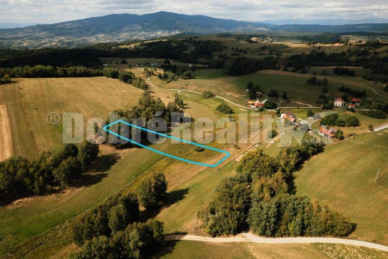 PREDAJ: Pozemok pre výstavbu rodinného domu, 2587 m2, Detvianska Huta 
