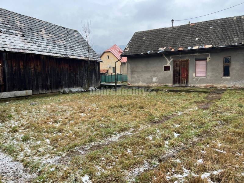 Na predaj vidiecka chalupa .