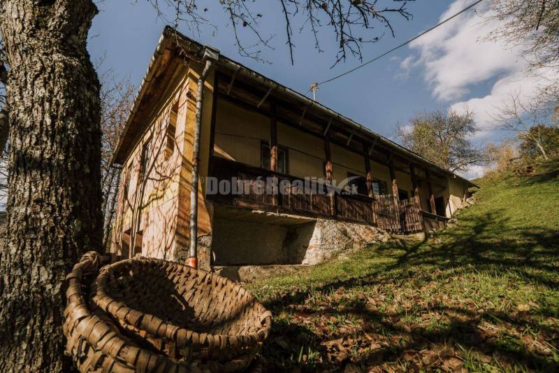 Gazdovstvo pod Strmým hrbom, 98 m2, Ratkovské Bystré