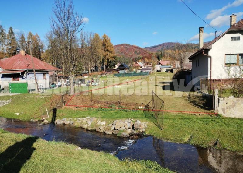 PREDAJ: Slnečný pozemok na brehu rieky Rohozná, 1000 m2, Pohronská Pol