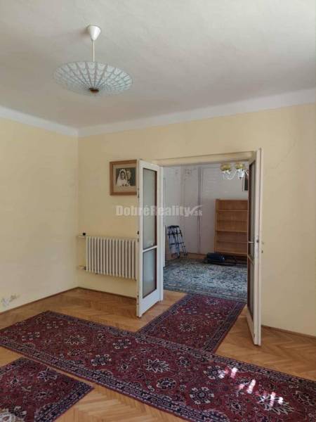 Ponúkame Vám na predaj 3-izb. rodinný dom vo Dvoroch nad Žitavou len 8