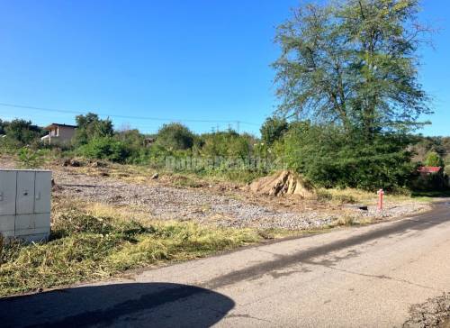 Pozemok 02 na predaj v Lučenci na mestskej pustatine