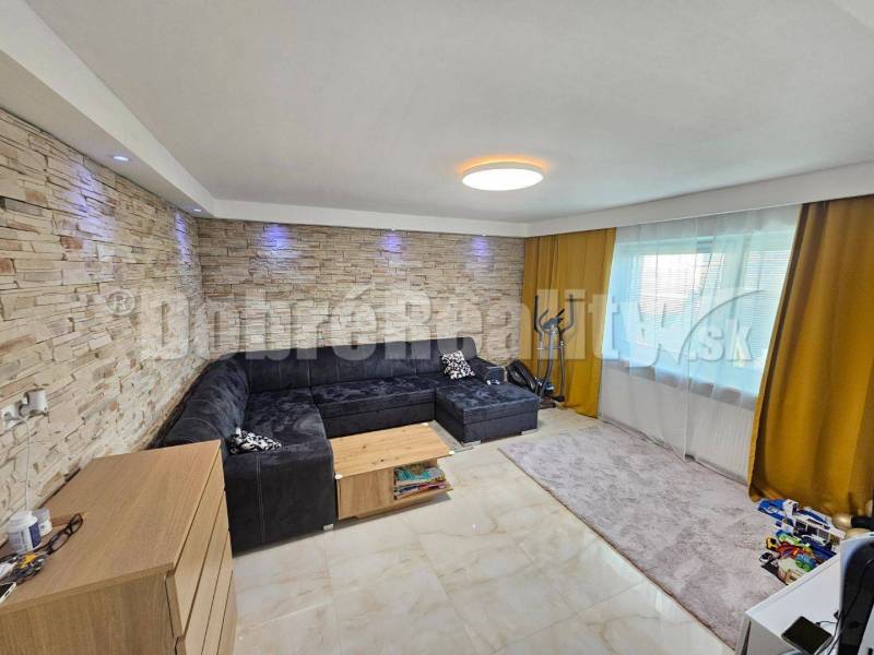 PREDAJ RD v lukratívnej časti, Nitra Čermáň