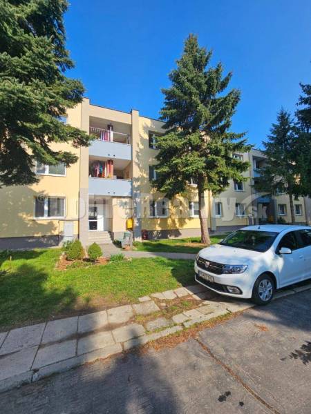 Zrekonštruovaný 3 izbový byt na Starom sídlisku, 78m2