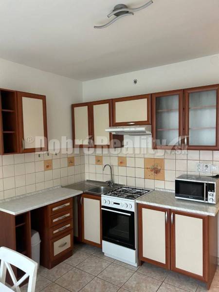 Prenájom 1izb. bytu na Nábrežnej ul. s dvomi balkónmi