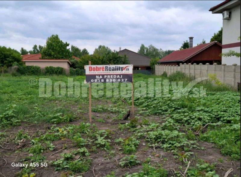 Hladate si pozemok v Andovciach?