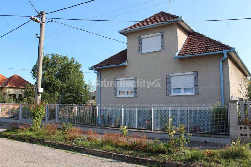 PREDAJ : Rodinný dom Zlaté Moravce