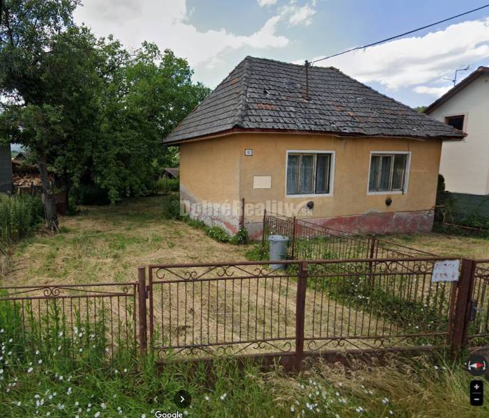 PREDAJ VEĽKÉHO STAVEBNÉHO POZEMKU S RODINNÝM DOMOM ZA CENU POZEMKU – N