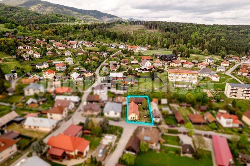 PREDAJ: Chalúpka na Dedine s pekným pozemkom pri potoku, 93 m2, Braväc