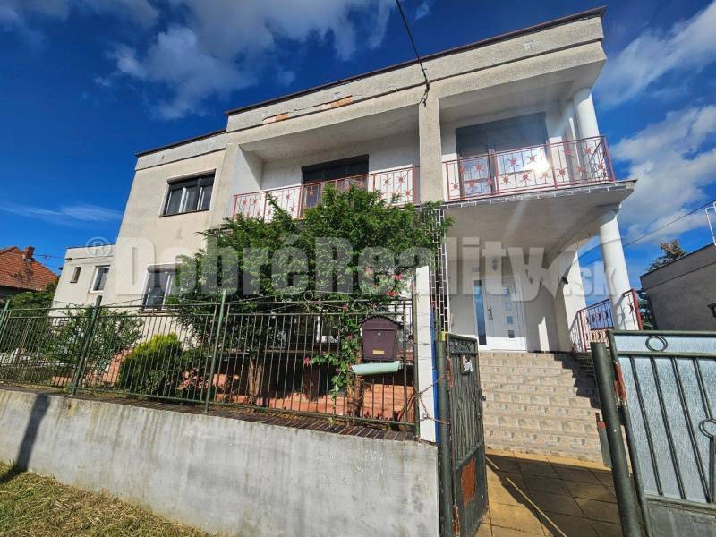 DVOJGENERAČNÝ RD - v obci Hrušovany na pozemku 735m2