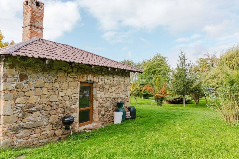 DOBRÉ REALITY  - Exkluzívny vidiecky areál s plnou sebestačnosťou – Že