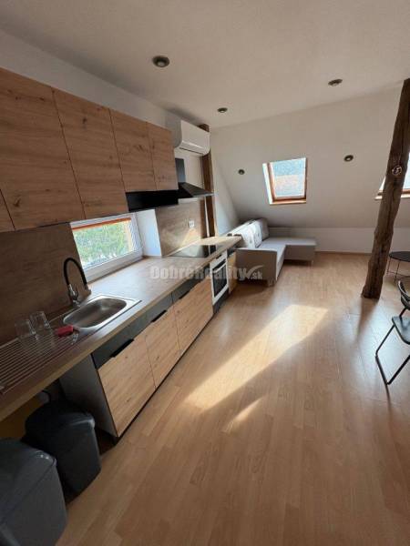 Na prenájom nádherný 3 izbovy byt v Prievidzi