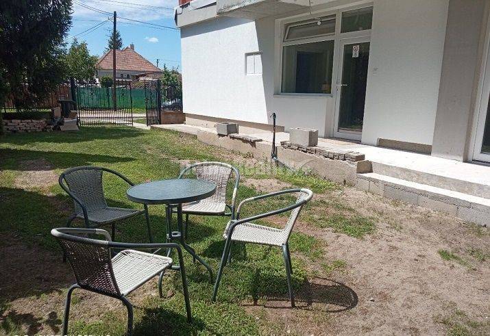 RK DOBRÉ REALITY prenajíma 3-izbový poldom s bazénom v Nesvadoch