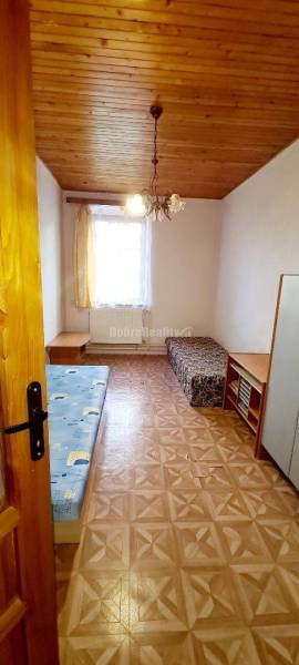 Dobré reality - znížená cena RD s veľkým pozemkom 2455 m2 v kľudnej ča