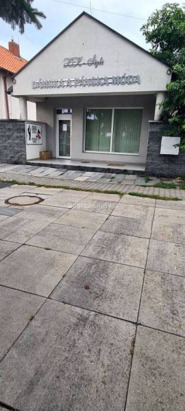 Dobré reality - predaj obchodné priestory 77.86m2 na prízemí v centre 