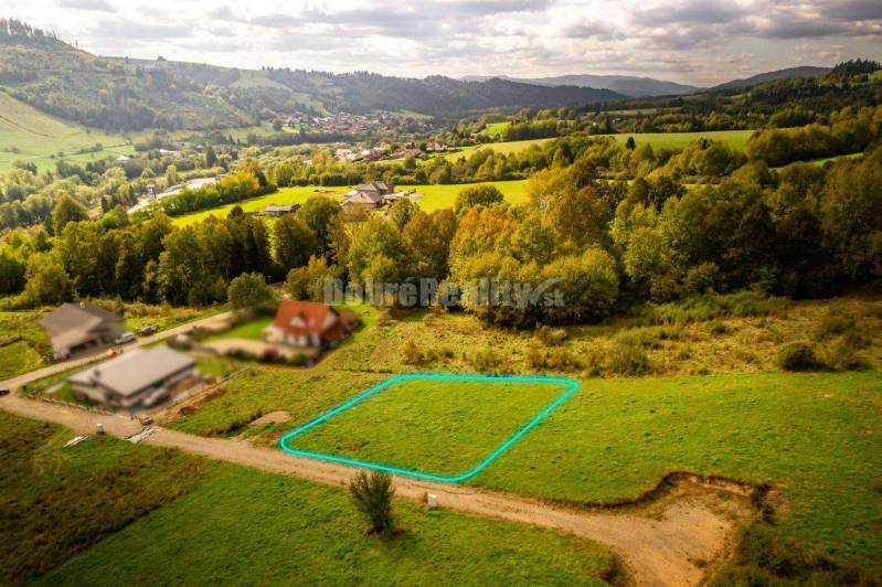 PREDAJ: Ideálny pozemok pre ideálny rodinný dom, 779 m2, Beňuš